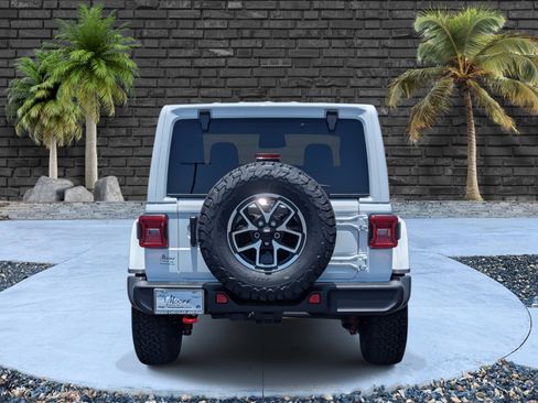 Used 2025 Jeep Wrangler Rubicon w/ Convenience Group image 5