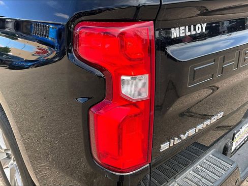 Used 2022 Chevrolet Silverado 1500 High Country AWD/4WD image 24
