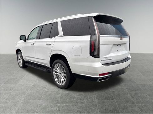 Used 2023 Cadillac Escalade Premium Luxury image 3