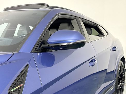 Used 2024 Lamborghini Urus S AWD/4WD image 47