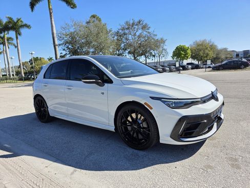 Used 2025 Volkswagen Golf R Black Edition image 26