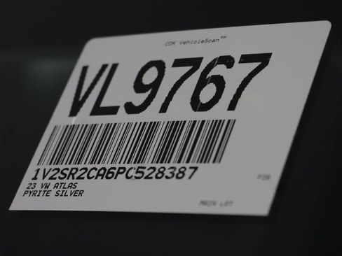 Certified 2023 Volkswagen Atlas SEL R-Line AWD/4WD image 25