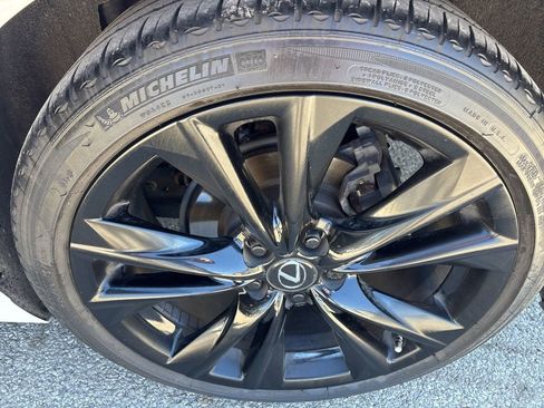 Used 2023 Lexus ES 350 F Sport w/ Accessory Package (Z2) image 12