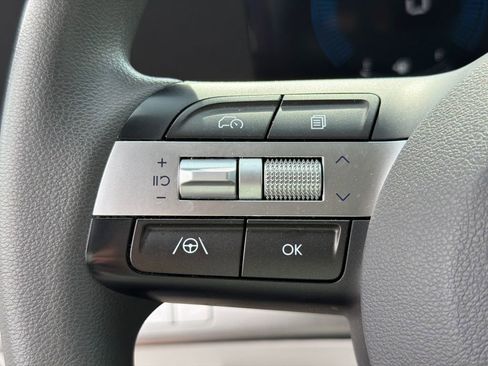 Used 2024 Hyundai Kona SE FWD image 24