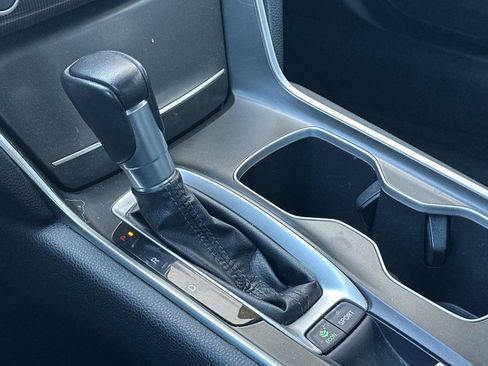 Used 2018 Honda Accord Sport image 24