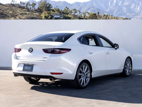 Used 2020 MAZDA MAZDA3 Sedan w/ Select Package image 10