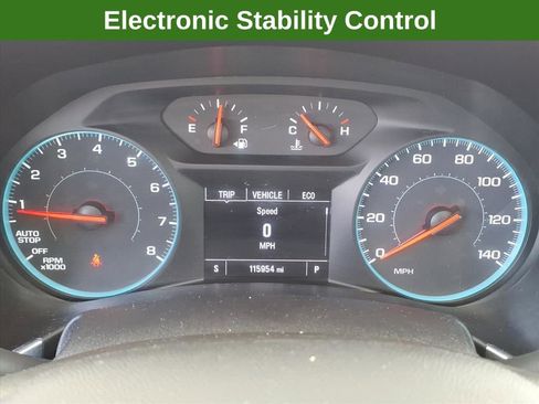 Used 2018 Chevrolet Equinox LT image 34