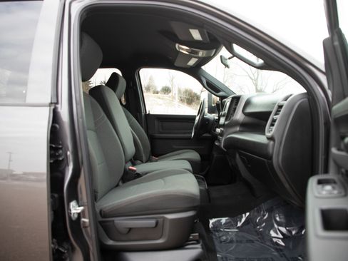 Used 2022 RAM 3500 Tradesman image 12