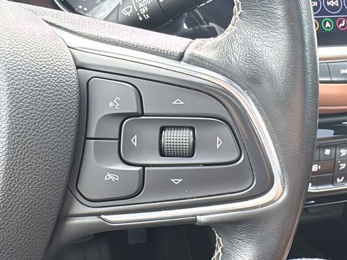 Certified 2021 Buick Encore GX Essence w/ Advanced Technology Package AWD/4WD image 15