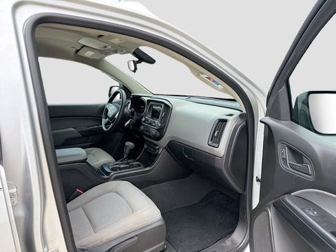 Used 2019 Chevrolet Colorado W/T w/ Custom Special Edition RWD image 12