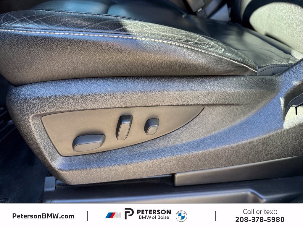 Used 2015 Chevrolet Tahoe LT AWD/4WD image 25