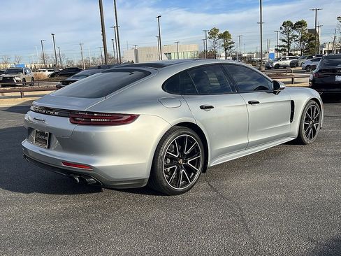 Used 2018 Porsche Panamera 4S image 3
