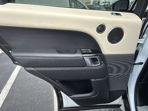 Used 2019 Land Rover Range Rover Sport Supercharged AWD/4WD image 11