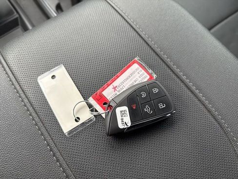 Used 2024 Chevrolet Silverado 1500 LTZ w/ Technology Package image 34