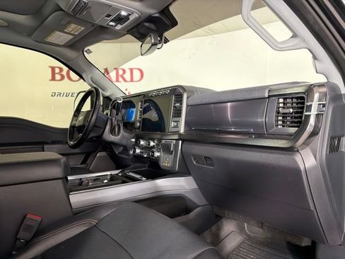 Used 2024 Ford F350 Lariat w/ Lariat Ultimate Package AWD/4WD image 17