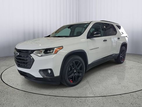 Used 2021 Chevrolet Traverse Premier w/ Redline Edition image 2