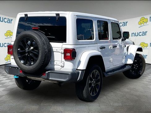 Used 2023 Jeep Wrangler Unlimited Sahara w/ Cold Weather Group AWD/4WD image 6