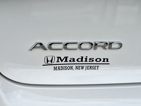 Certified 2025 Honda Accord LX image 30