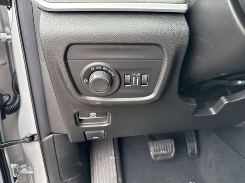New 2026 Jeep Grand Cherokee Altitude AWD/4WD image 17