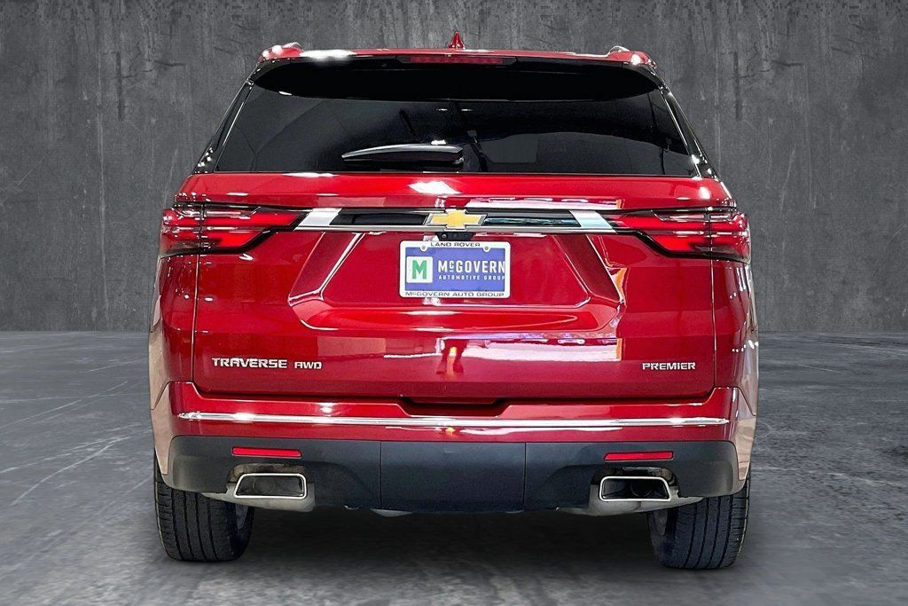 Used 2023 Chevrolet Traverse Premier AWD/4WD image 6