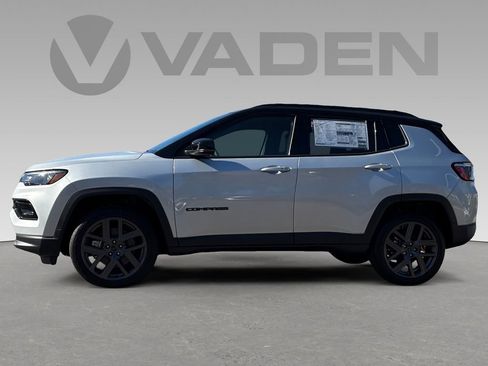 New 2026 Jeep Compass Limited image 7