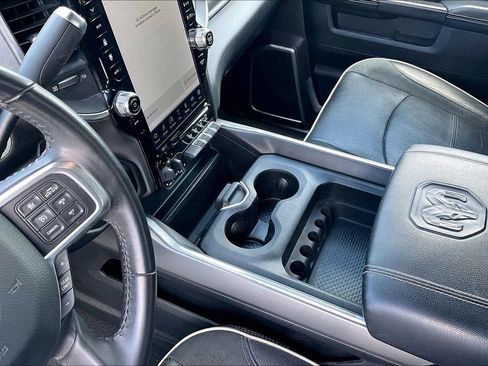 Used 2022 RAM 2500 Laramie w/ Night Edition AWD/4WD image 15