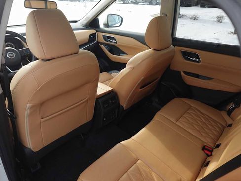 Used 2021 Nissan Rogue Platinum image 56