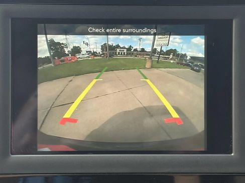 Used 2018 Chrysler Pacifica Touring-L FWD image 21