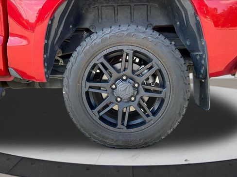 Used 2019 Toyota Tundra SR5 w/ SR5 Upgrade Package AWD/4WD image 35