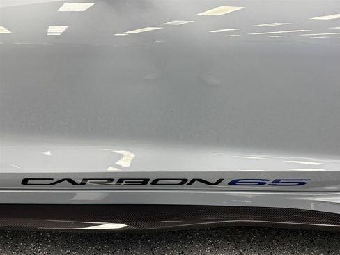 Used 2018 Chevrolet Corvette Z06 w/ Carbon 65 Edition RWD image 33
