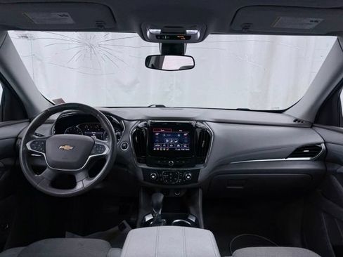 Used 2021 Chevrolet Traverse LT FWD image 33
