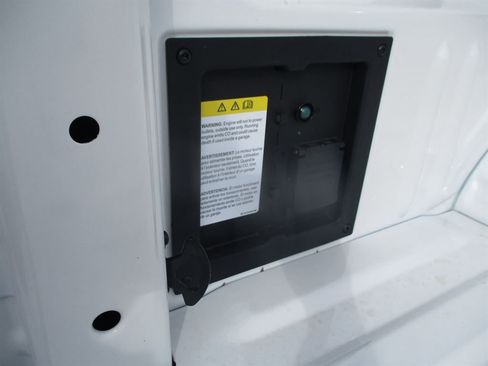 New 2025 Ford F150 Platinum w/ FX4 Off-Road Package image 14