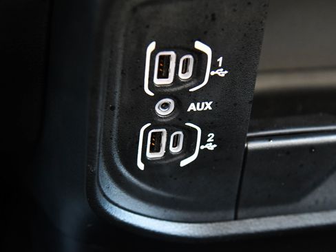 Used 2025 RAM 2500 Big Horn image 29