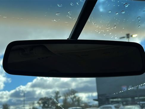 Used 2017 Lincoln MKZ Premiere image 21