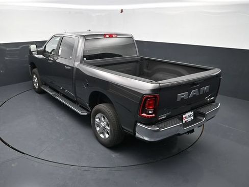Used 2025 RAM 2500 Big Horn AWD/4WD image 38