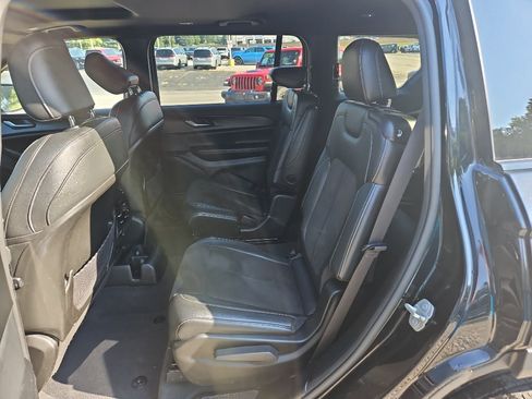 Used 2023 Jeep Grand Cherokee L Laredo AWD/4WD image 6