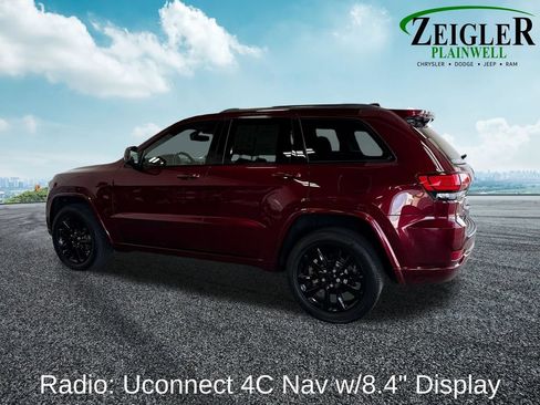 Used 2020 Jeep Grand Cherokee Altitude AWD/4WD image 3