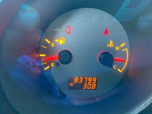 Used 2004 Nissan Maxima 3.5 SL w/ Driver Preferred Pkg image 22