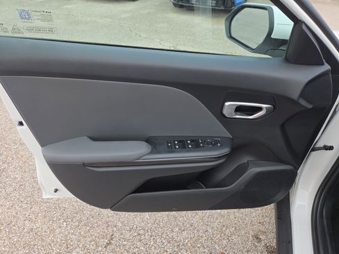 New 2026 Kia K4 LX FWD image 5