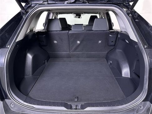Used 2021 Toyota RAV4 XLE image 27