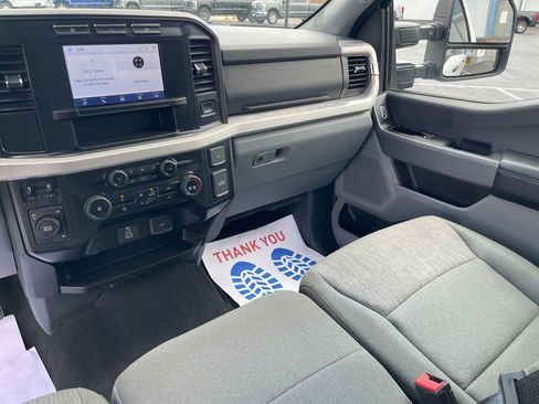 Used 2024 Ford F250 XLT image 17
