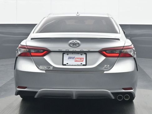 Used 2023 Toyota Camry SE image 5