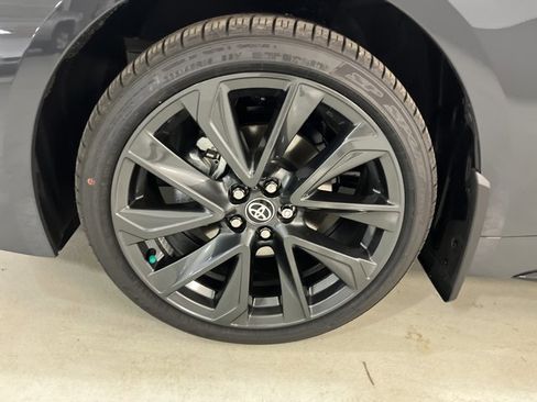 Used 2026 Toyota Corolla SE image 11