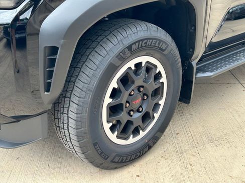 New 2026 Toyota 4Runner TRD Off-Road Premium AWD/4WD image 9