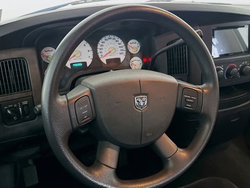 Used 2005 Dodge Ram 1500 Truck SLT RWD image 18