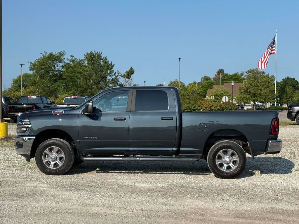 Used 2025 RAM 2500 Big Horn AWD/4WD image 7