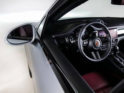 New 2026 Porsche Macan AWD/4WD image 27