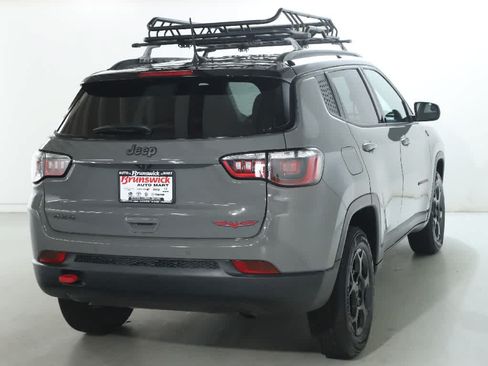 Used 2023 Jeep Compass Trailhawk w/ Trailhawk Convenience Group AWD/4WD image 46