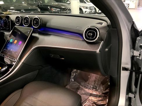 Used 2025 Mercedes-Benz C 300 Sedan image 17