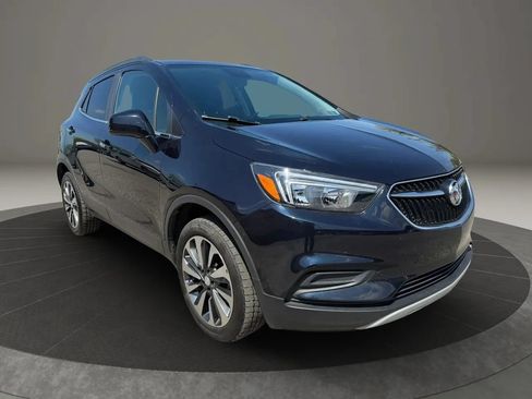 Used 2021 Buick Encore Preferred AWD/4WD image 3